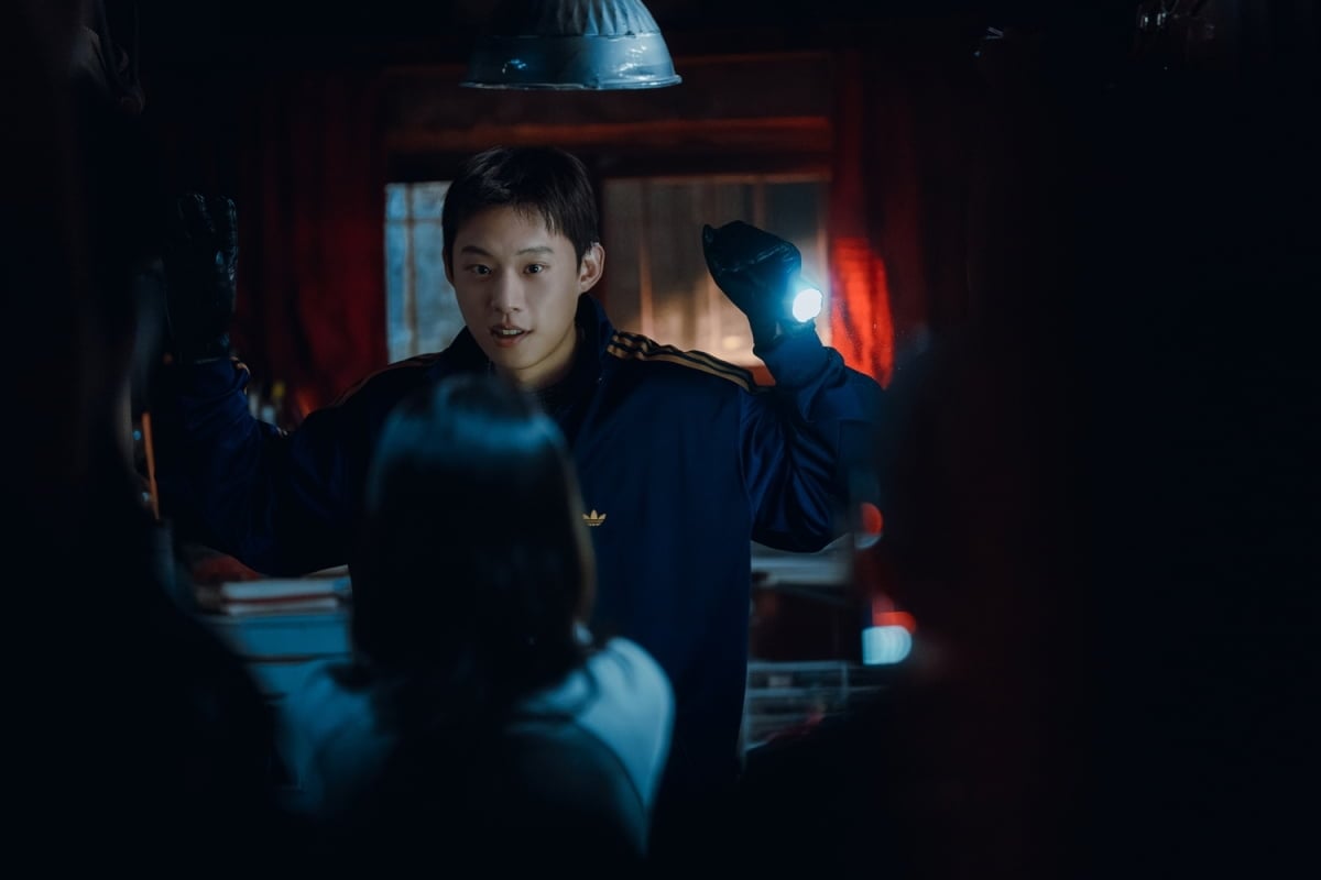 Kim Sung-cheol Transforms Into a Chilling 