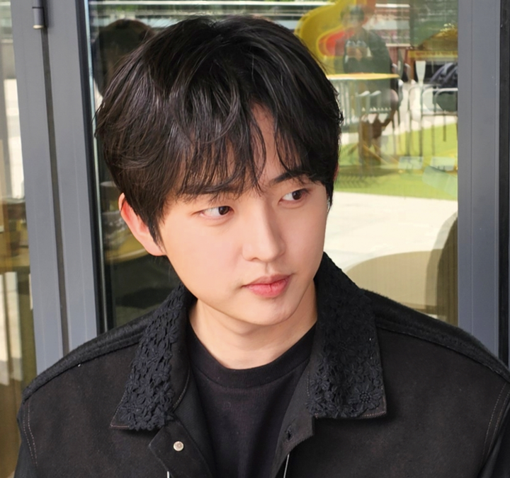 [Exclusive] 22-Year-Old Trot Rookie Haru Opens Up: 