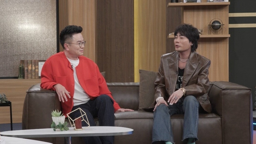 Cultwo Show's Kim Tae-gyun and Muzie Share Hilarious and Heartfelt Stories on 'Kim Ju-ha's Day & Night' Cultwo Show's Kim Tae-gyun and Muzie Share Hilarious and Heartfelt Stories on 'Kim Ju-ha's Day & Night'