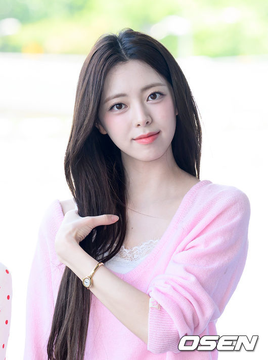 있지 유나,'설레는 눈맞춤' [사진]
