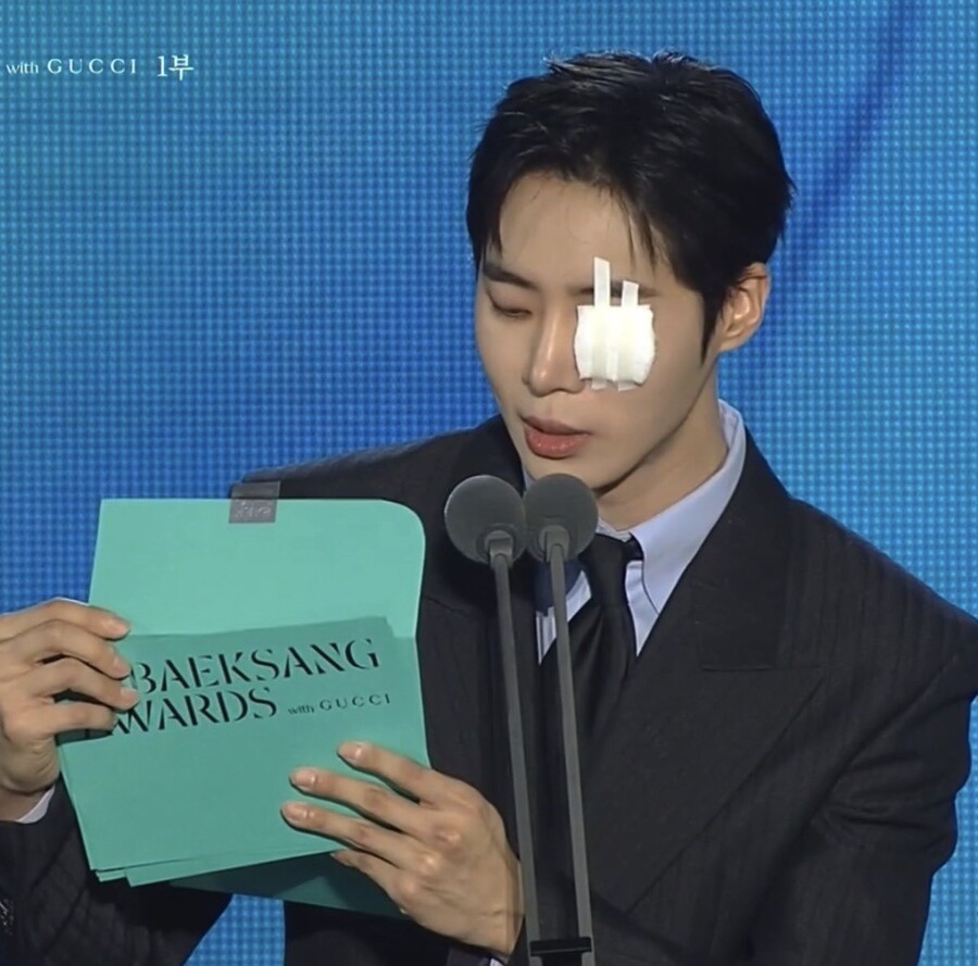 Chu Young-woo Shows Determination at Baeksang Arts Awards Despite Eye Injury; Agency Clarifies it's a 