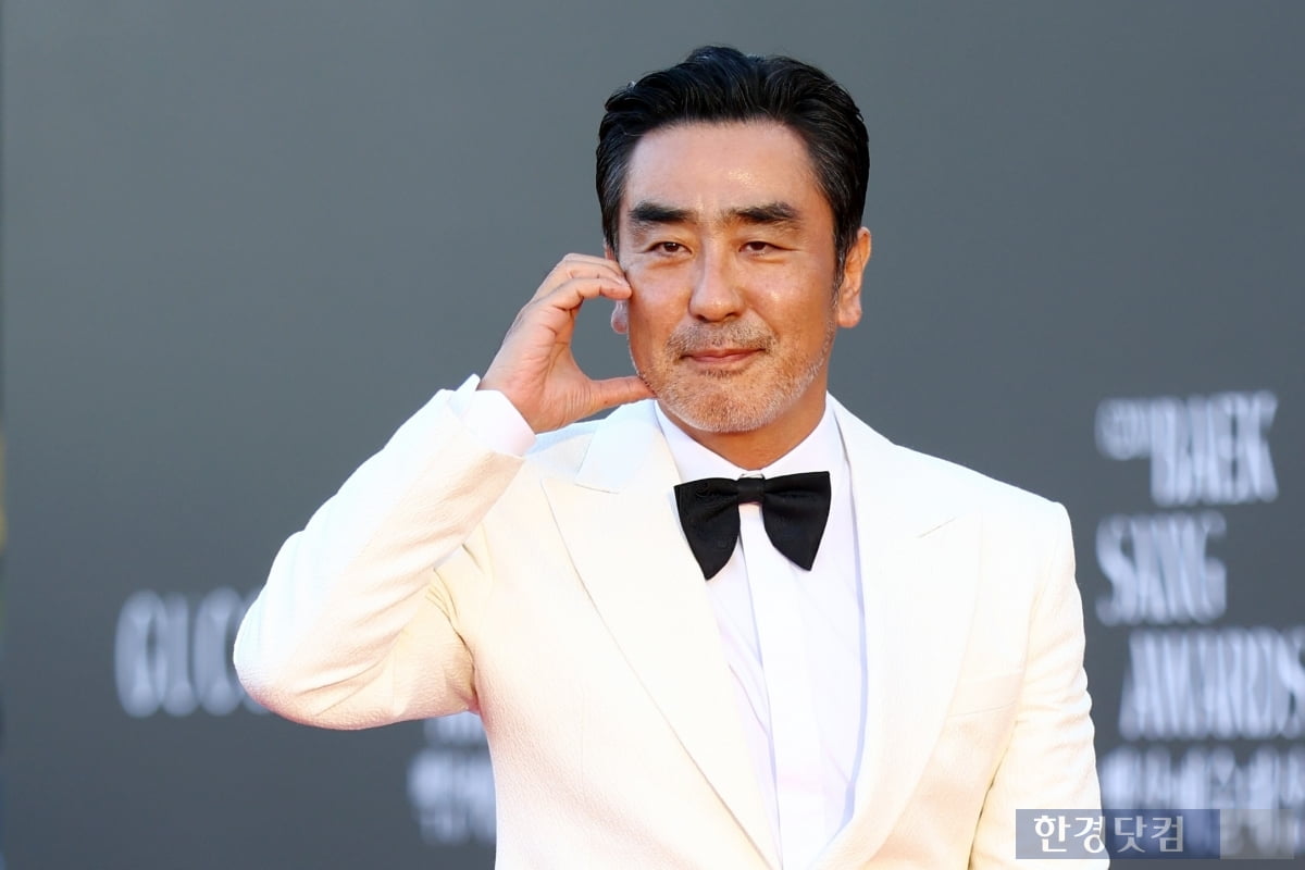 From Grand Prize Wins to Hilarious Moments: The Best of the 62nd Baeksang Arts Awards!