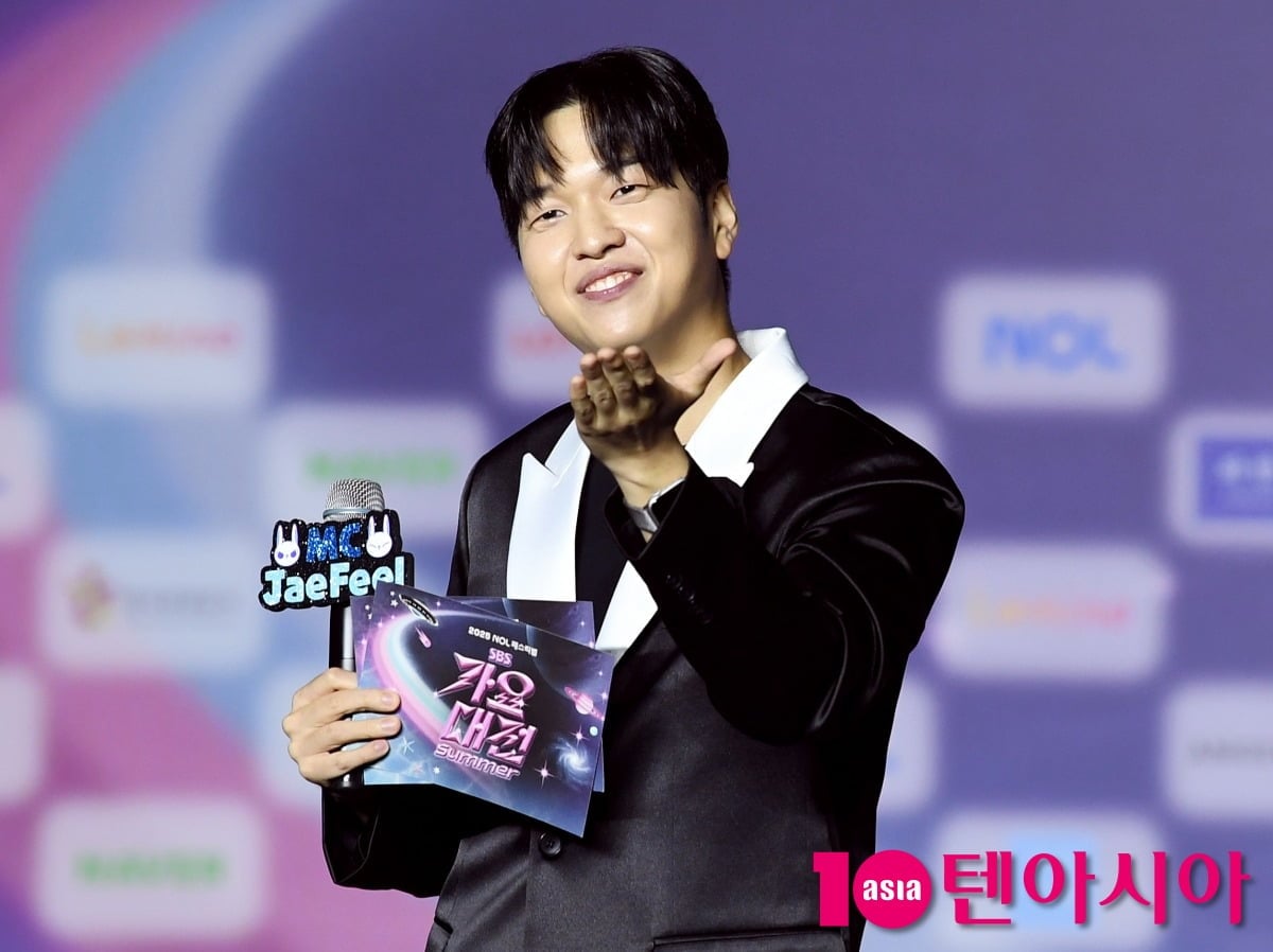 Yoo Jae-pil proved his presence once again by showing manners and sense during an unexpected situation.