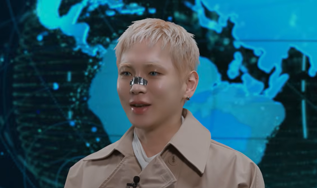 노란 수영복에 섹시한 몸매 어필하는 존예 처자
