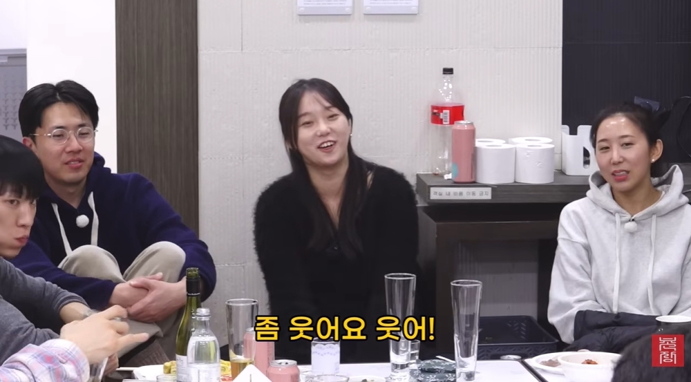 'I am SOLO' 31st Batch Sun-ja Backbiting Controversy: Unreleased Footage Reveals Ok-sun Asking, "Is This a Funeral? Smile!" 'I am SOLO' 31st Batch Sun-ja Backbiting Controversy: Unreleased Footage Reveals Ok-sun Asking,