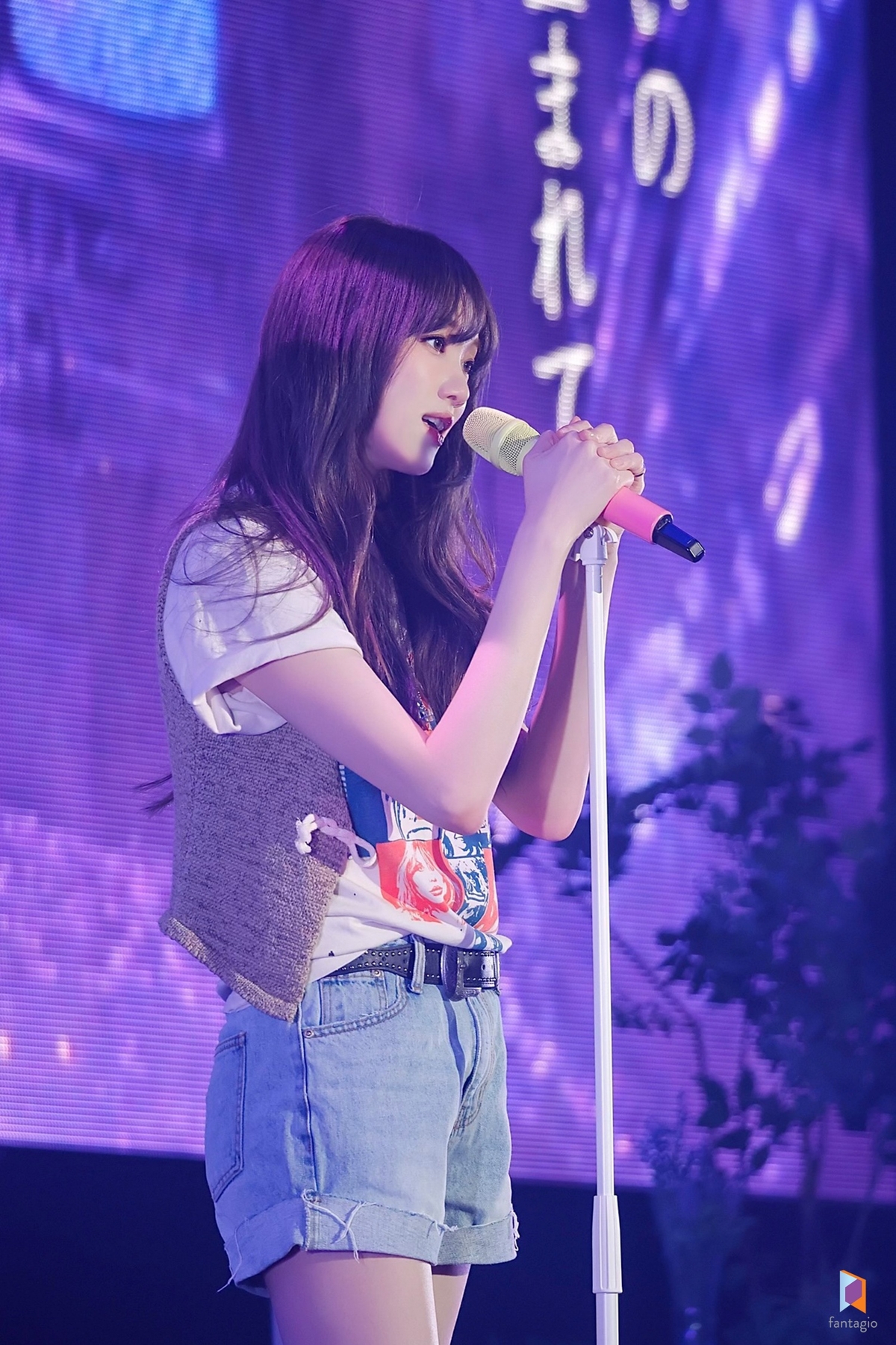 Actress Lee Sung Kyung during her Tokyo fan meeting on the 9th.