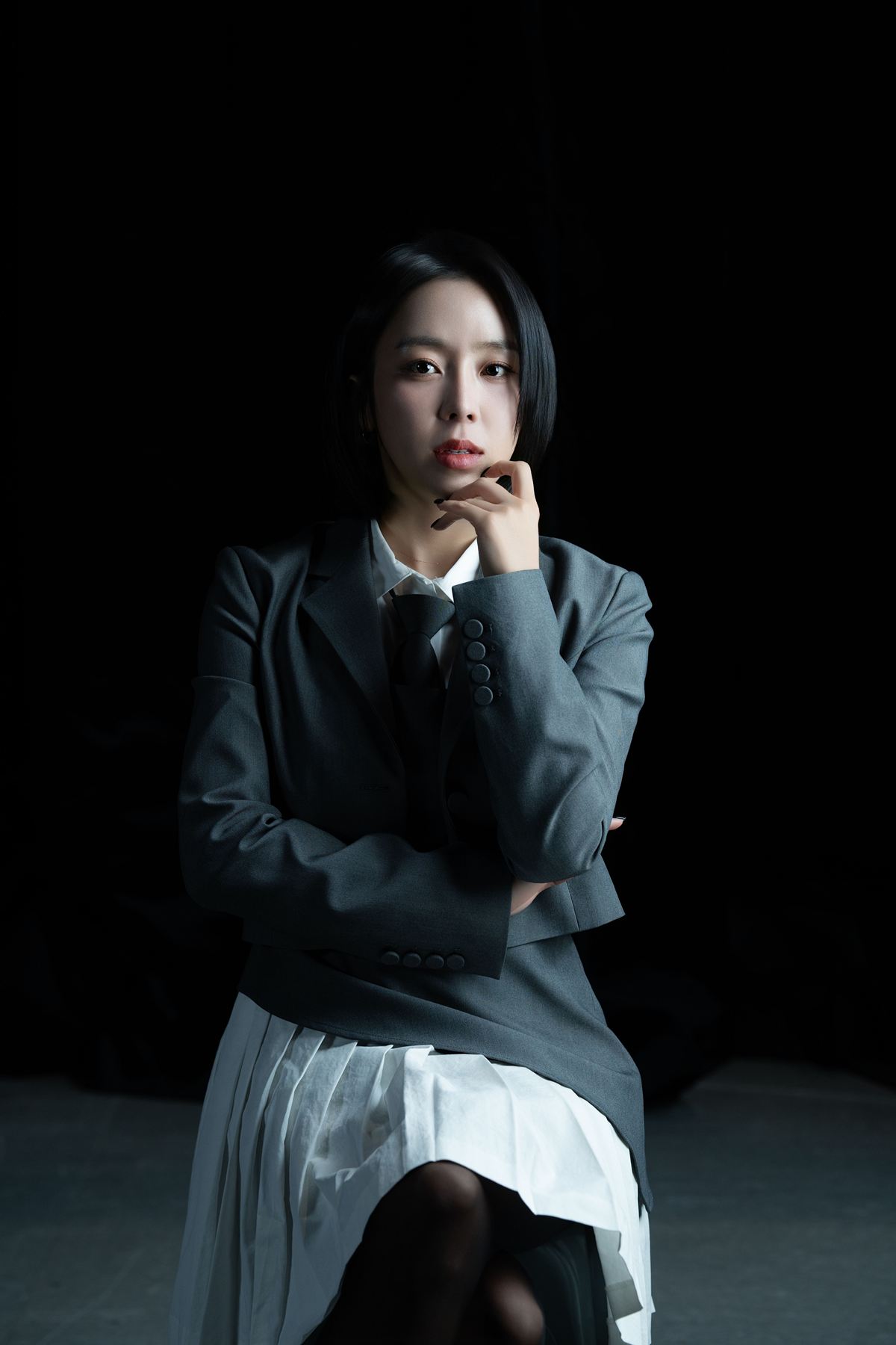 노란 수영복에 섹시한 몸매 어필하는 존예 처자