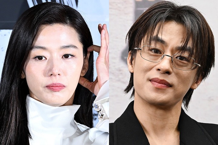 노란 수영복에 섹시한 몸매 어필하는 존예 처자
