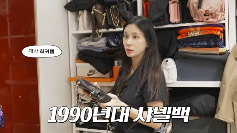 노란 수영복에 섹시한 몸매 어필하는 존예 처자