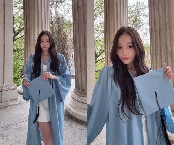 노란 수영복에 섹시한 몸매 어필하는 존예 처자