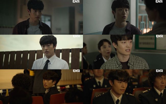 노란 수영복에 섹시한 몸매 어필하는 존예 처자