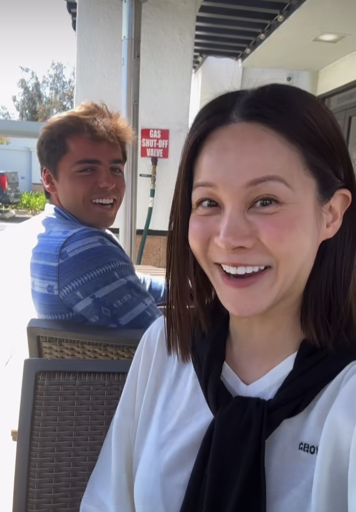A scene from a video where Ivy is having a pleasant exchange with an overseas creator. Capture from Ivy's Instagram