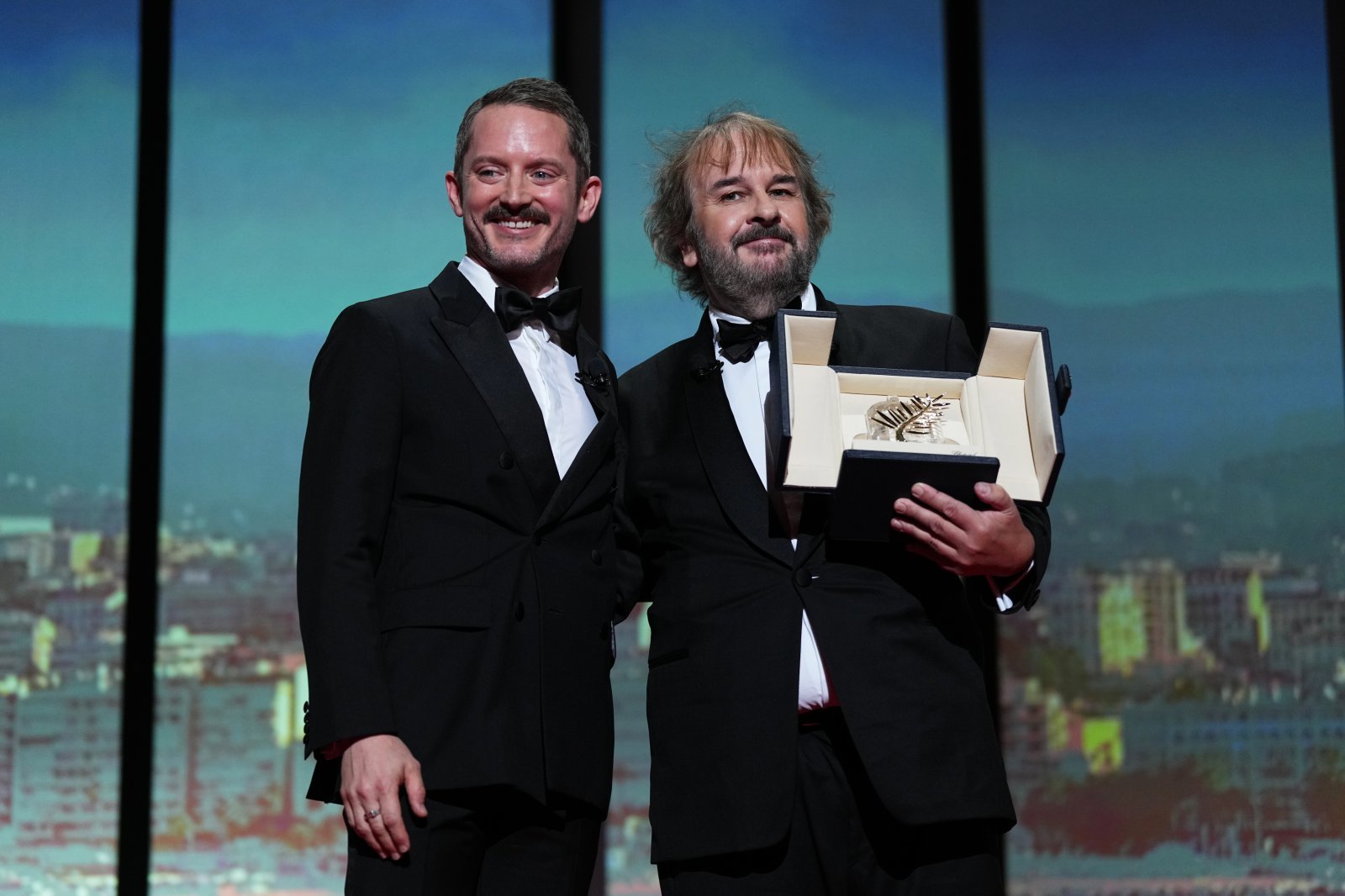 Peter Jackson, Director of 'The Lord of the Rings,' Receives Cannes Honorary Palme d'Or with Surprise Tribute from 'Frodo' Elijah Wood! Peter Jackson, Director of 'The Lord of the Rings,' Receives Cannes Honorary Palme d'Or with Surprise Tribute from 'Frodo' Elijah Wood!