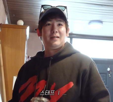 'Thai Prince' Nichkhun's New Look! Looking Cuddly Like a Teddy Bear... "Did He Find True Freedom?" 'Thai Prince' Nichkhun's New Look! Looking Cuddly Like a Teddy Bear...