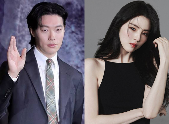 노란 수영복에 섹시한 몸매 어필하는 존예 처자
