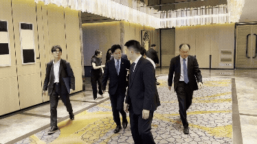 [서울=뉴시스]류인선 기자 = 김영훈 14일 서울 종로구 포시즌스 호텔에서 열린 '제38회 한국노사협력대상' 시상식에 참석하고 있다. 2026.05.14. ryu@newsis.com *재판매 및 DB 금지