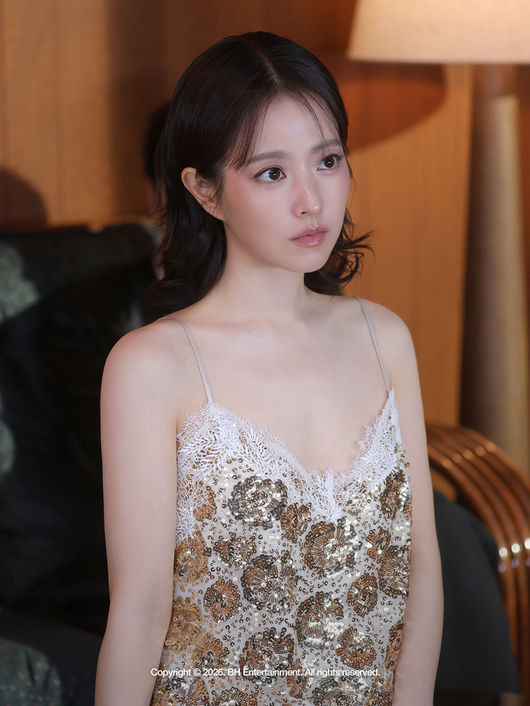 BH엔터테인먼트 제공