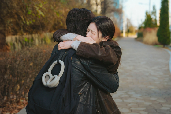 JTBC 'Everyone is Fighting Their Own Worthlessness' still cut.