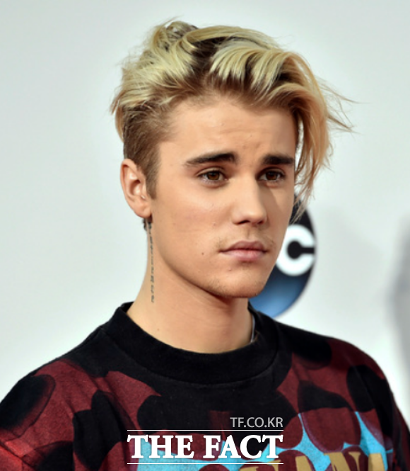 Justin Bieber became the center of attention while performing his hit songs on the 'Coachella' stage this year. /AP. Newsis