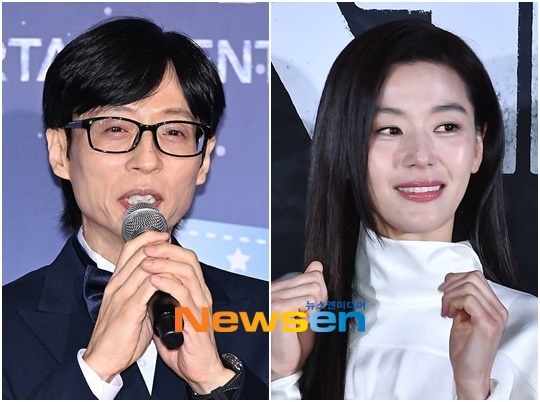 노란 수영복에 섹시한 몸매 어필하는 존예 처자