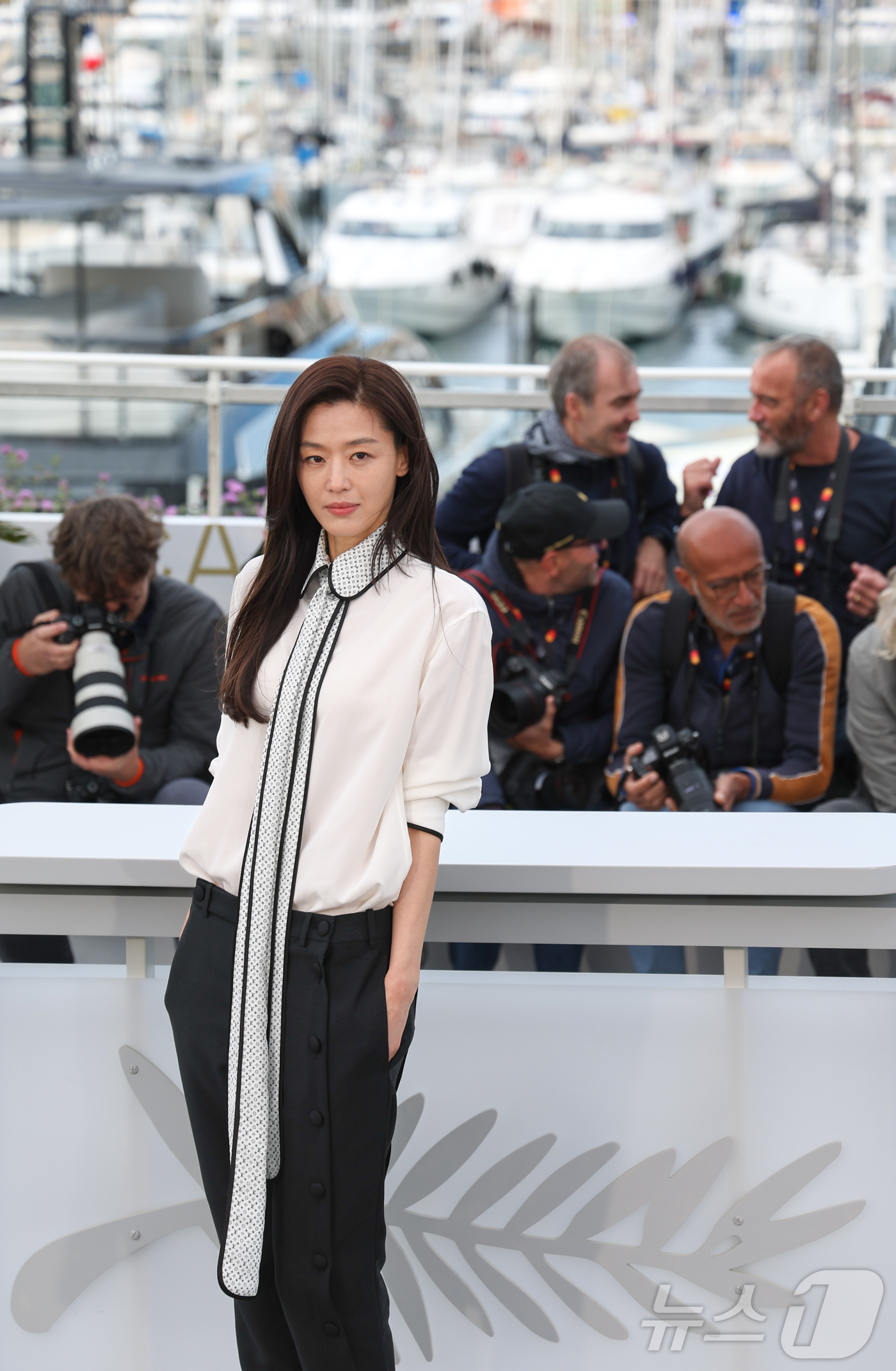 Actress Jun Ji-hyun poses at the official photocall for 'Gunche', a film in competition at the 79th Cannes Film Festival, held at the Palais des Festivals in Cannes, France, on the 15th (local time).