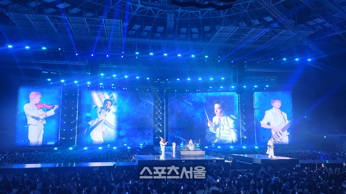 LUCY Packs Their First KSPO DOME! A Heartfelt Reunion as a Full Group with 'ISLAND' 6 20260516230551432cehh