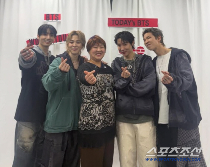 "Rendezvous Director" Meets BTS! Lee Su-ji Becomes a "Successful Fan" at BTS Concert