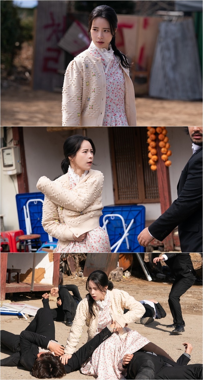 "Kim Du-han is Inside Me!" Lim Ji-yeon Transforms Into "Shin Du-han" to Take Down Gangsters in 'Wonderful New World'