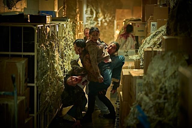Still cut from the movie 'Swarm'. Provided by Showbox