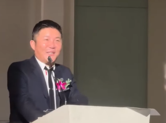 Comedian Jo Se-ho, who hosted the ceremony. Choi Jun-hee Instagram story capture
