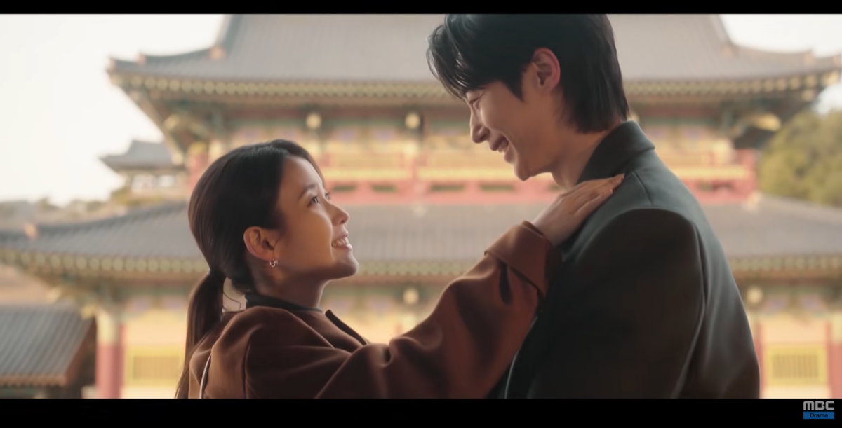 Byeon Woo-seok and IU's '21st Century Grand Prince's Wife' Ends with a Perfect Happy Ending: From Abolishing the Monarchy to a Sweet Confession! Byeon Woo-seok and IU's '21st Century Grand Prince's Wife' Ends with a Perfect Happy Ending: From Abolishing the Monarchy to a Sweet Confession!