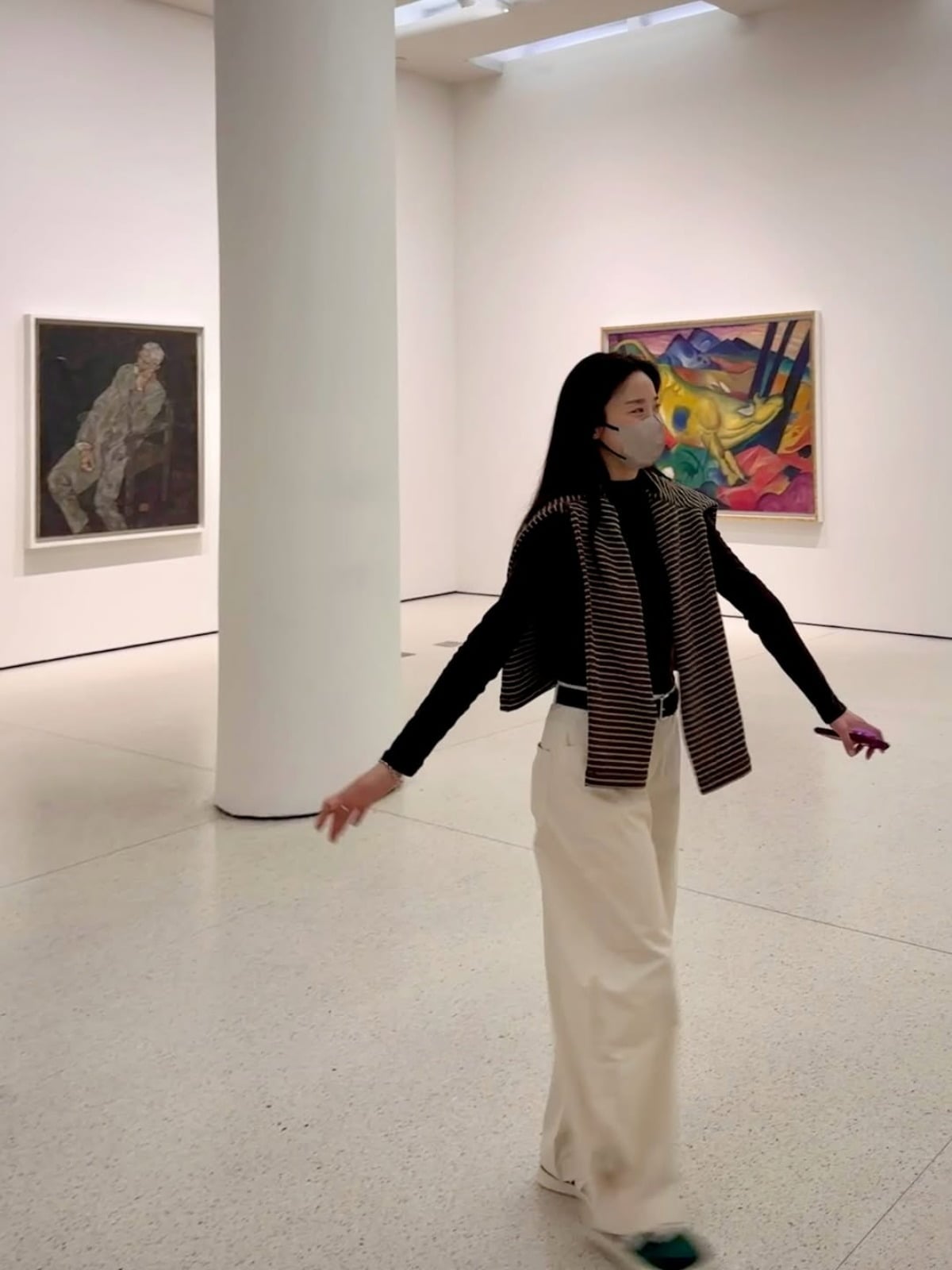 Photo = Lee Chung-ah Instagram