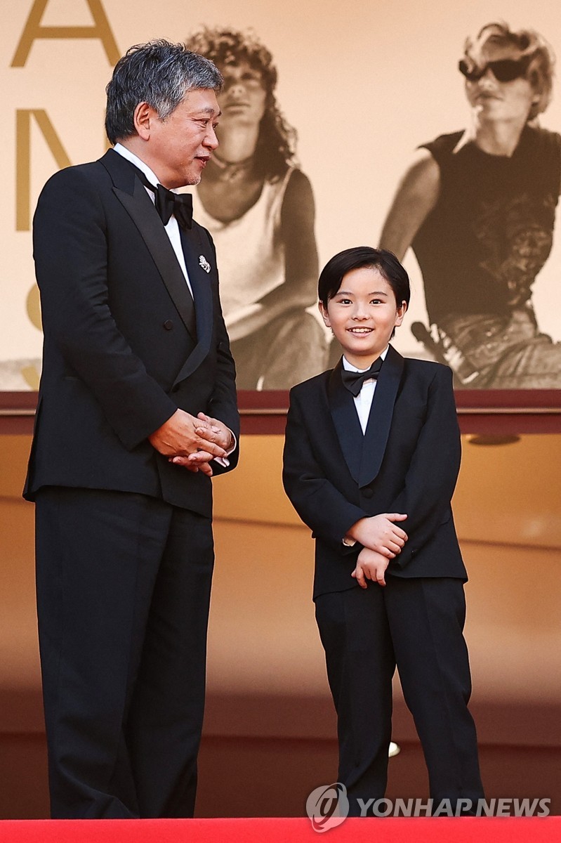 Hirokazu Kore-eda Questions Humanity in New AI-Themed Film 'Sheep in the Box' at Cannes! 2 Red carpet for 'Sheep in the Box' at the Cannes Film Festival