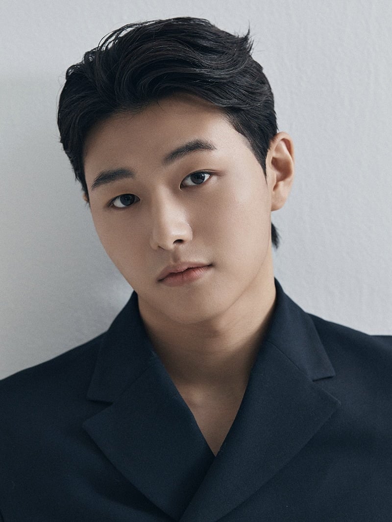 Lee Jong-hyuk's Son Lee Tak-soo Officially Debuts as Actor After Signing with Big Boss Entertainment! Lee Jong-hyuk's Son Lee Tak-soo Officially Debuts as Actor After Signing with Big Boss Entertainment!