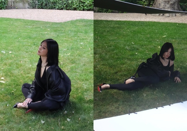 Song Hye Kyo's Alluring Charm Shines in Behind-the-Scenes Pictorial! Song Hye Kyo's Alluring Charm Shines in Behind-the-Scenes Pictorial!