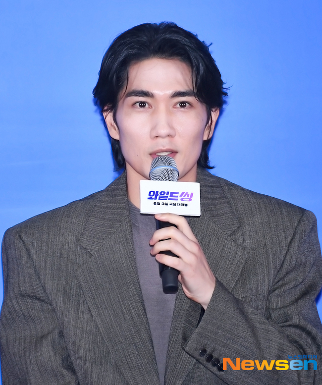 Um Tae-goo's Idol Transformation! "Everything Was a Challenge and I Was Scared" in 'Wild Thing' Um Tae-goo's Idol Transformation!