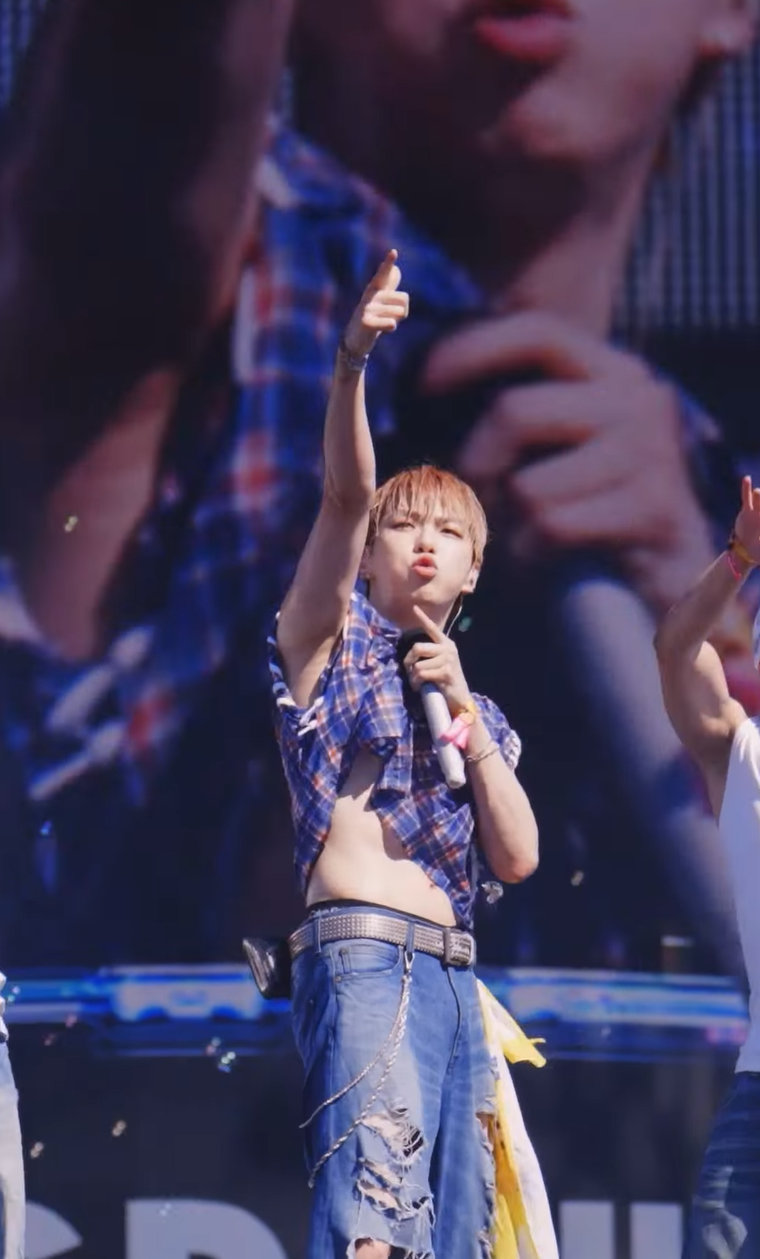 Kang Daniel Crowned No. 1 Idol Who Perfectly Fits the Outdoor Festival Vibe on Idolpick! Kang Daniel Crowned No. 1 Idol Who Perfectly Fits the Outdoor Festival Vibe on Idolpick!