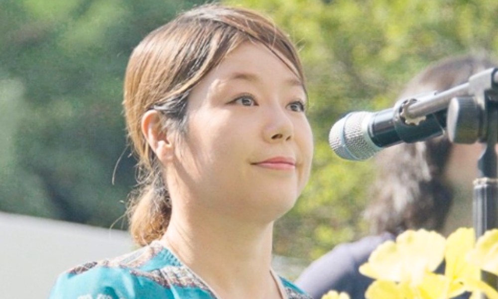 Eom Ji-young Apologizes After "Excessive" National Anthem Performance at Baseball Game Eom Ji-young Apologizes After