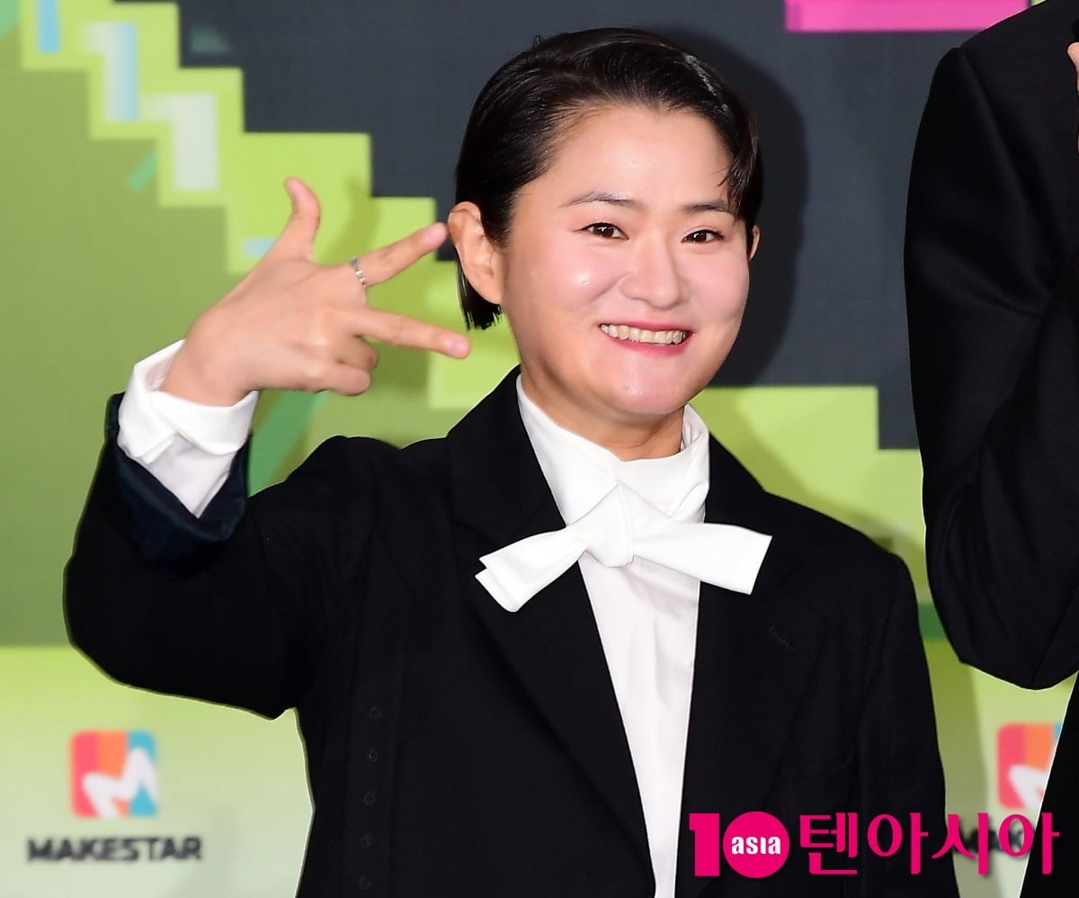 "I Live Alone" Hits #1 for 3 Straight Weeks! Kim Shin-young and Red Velvet's Joy Steal the Show