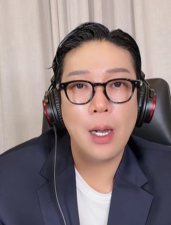 MC Mong Denies Gambling Allegations, But Former Employees Fire Back Over Unpaid Wages! MC Mong Denies Gambling Allegations, But Former Employees Fire Back Over Unpaid Wages!