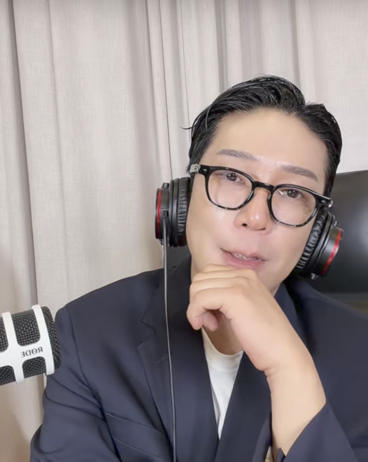 "I'll Give You 1 Billion Won to Gamble": MC Mong Drops Bombshells on Baekhyun, Kim Min-jong, and a Secret Gambling Ring 2 20260519074403186ofre