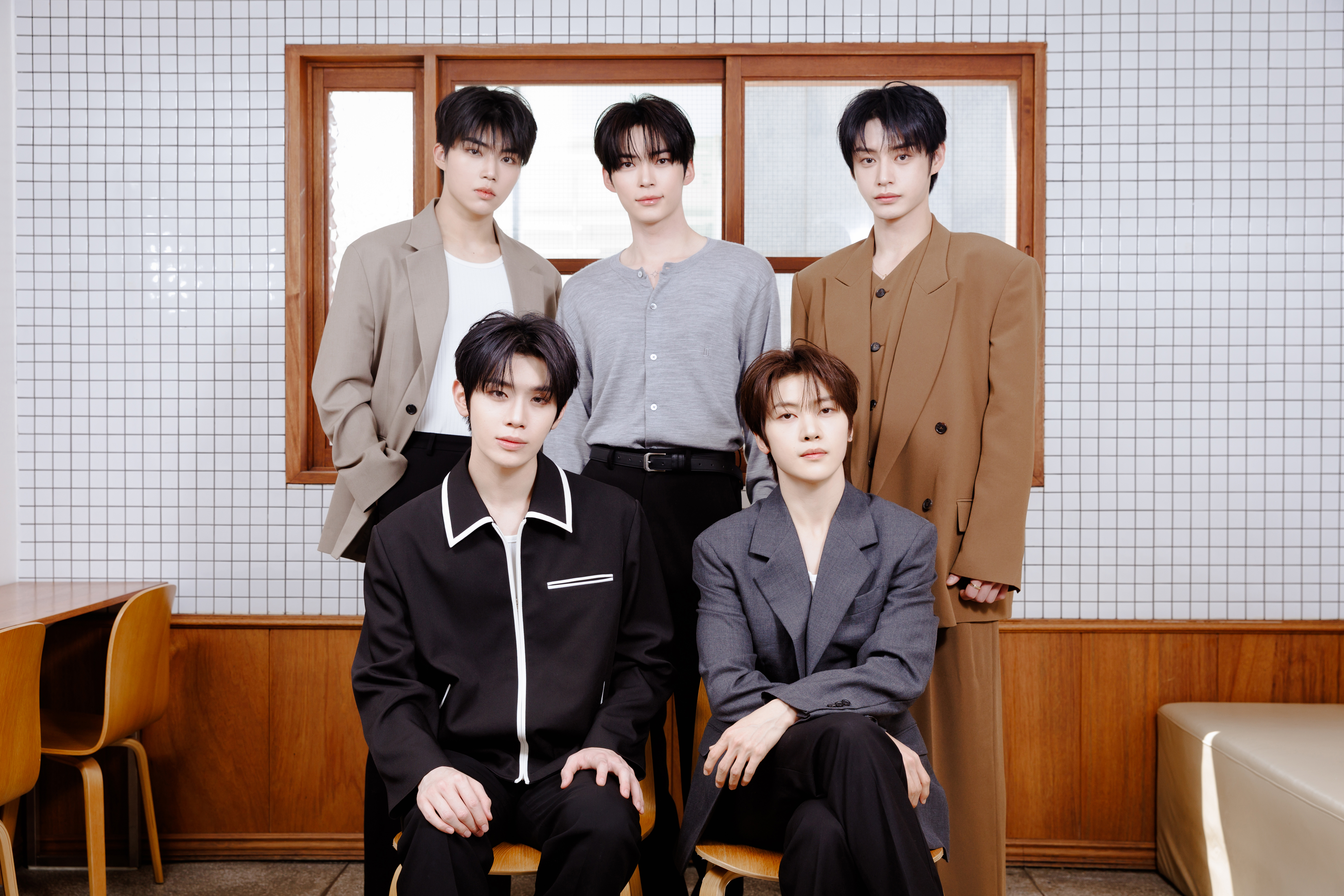 ZEROBASEONE Opens Up About New 5-Member Lineup: "We Want ZEROSE to Be Happy, Not Stressed" ZEROBASEONE Opens Up About New 5-Member Lineup: