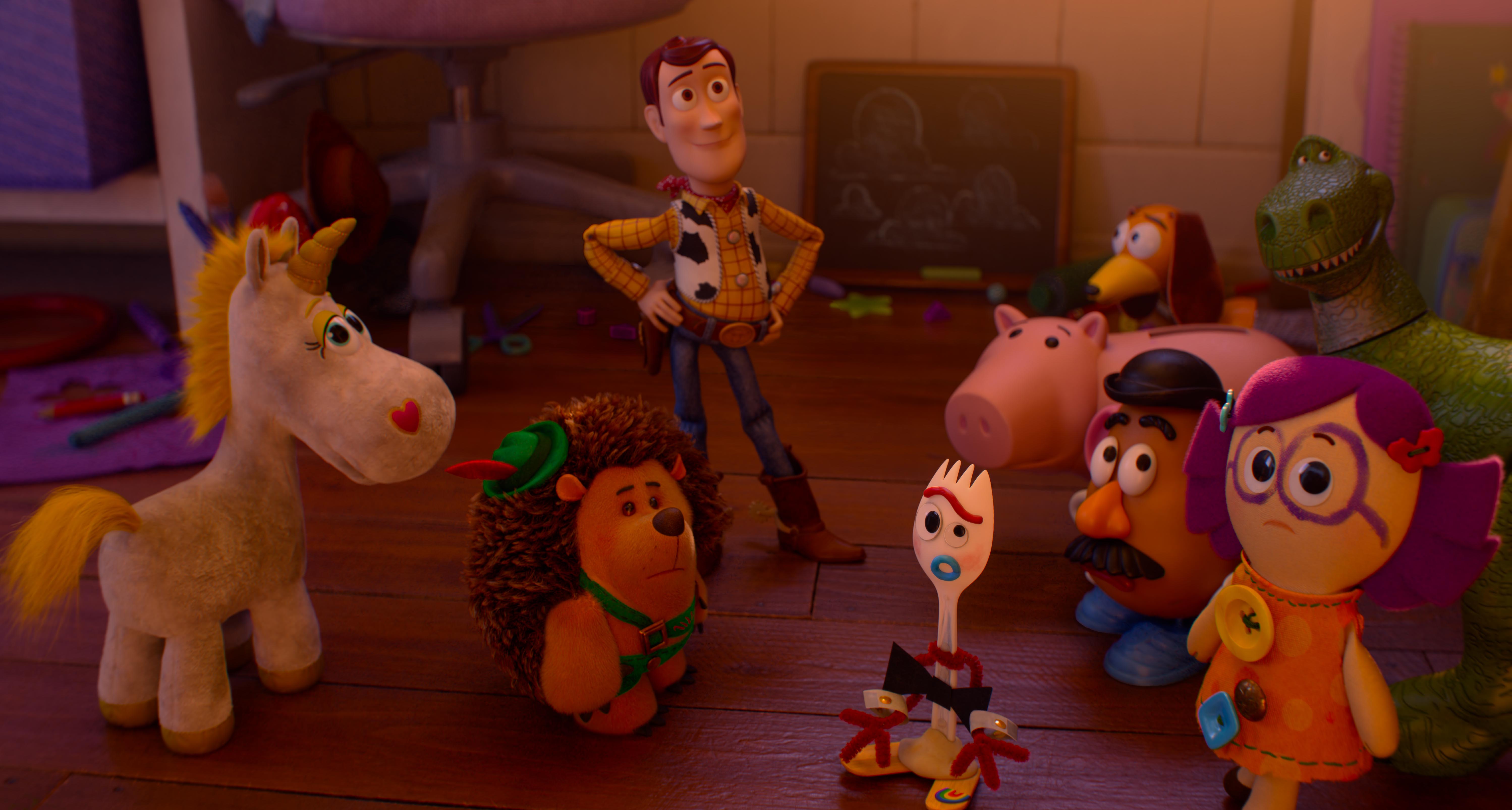 "Nobody Plays With Toys Anymore" – Toy Story 5 Tackles Modern Reality!
