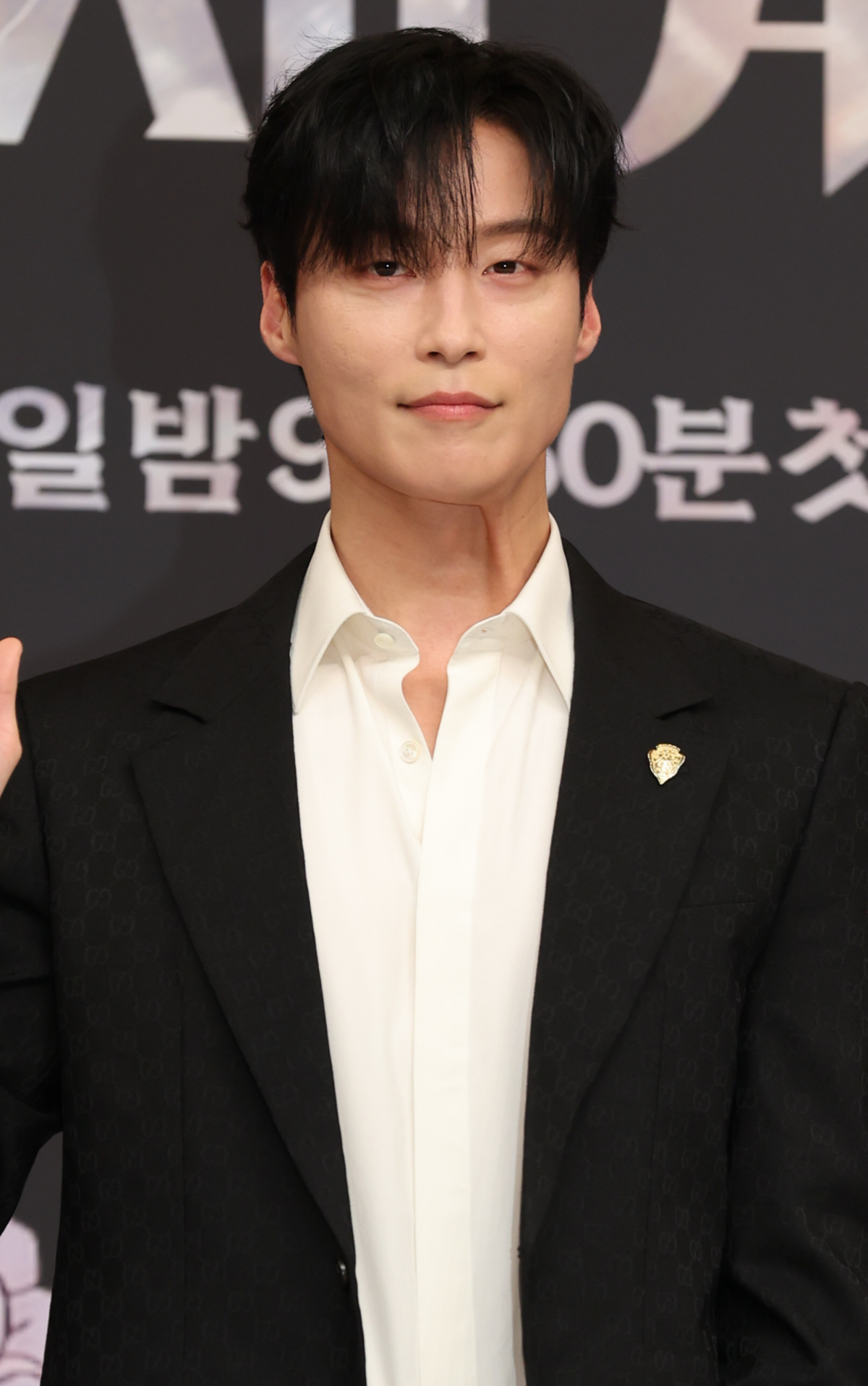 Heo Nam-jun Reveals Surprising Past as a Construction Worker on 'Salon Drip'! Heo Nam-jun Reveals Surprising Past as a Construction Worker on 'Salon Drip'!