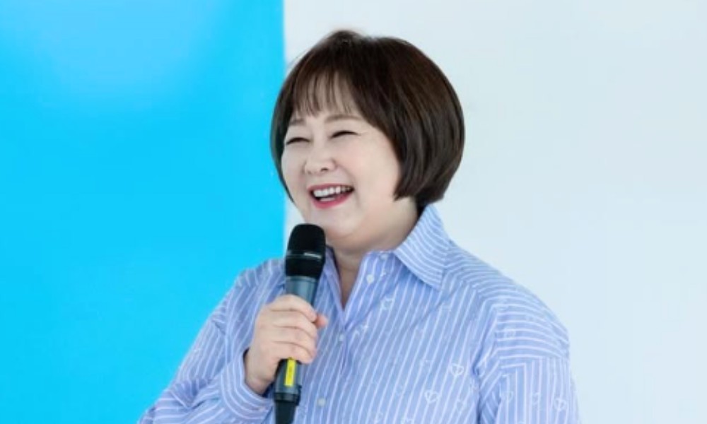 Lee Geum-hee Makes a Healthy Return to the Radio After Throat Health Scare! Lee Geum-hee Makes a Healthy Return to the Radio After Throat Health Scare!