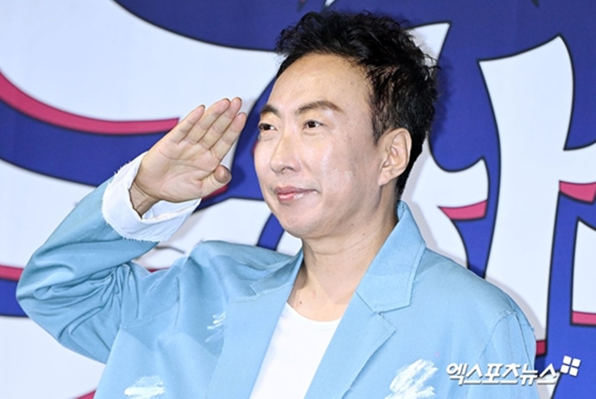 Park Myung-soo Shares Blunt Dating Advice: "Let Go Without Regrets After a Breakup!" Park Myung-soo Shares Blunt Dating Advice: