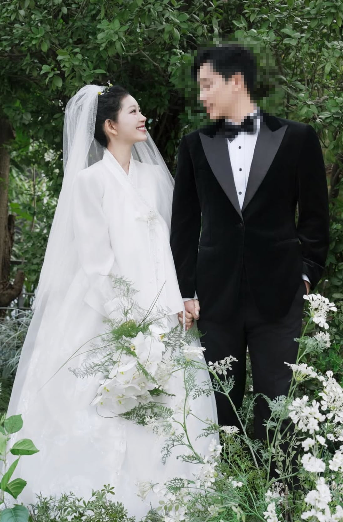 Choi Jun-hee Baffled by Wedding Crasher Who "Ate Without Giving Gift Money and Acted Out" Choi Jun-hee Baffled by Wedding Crasher Who