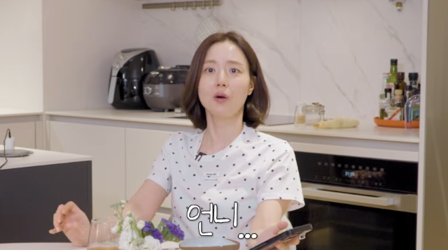 "I've Never Broken Up With Jun-gi Oppa!" Moon Chae-won Laughs Off Absurd Breakup Rumors With Lee Joon-gi