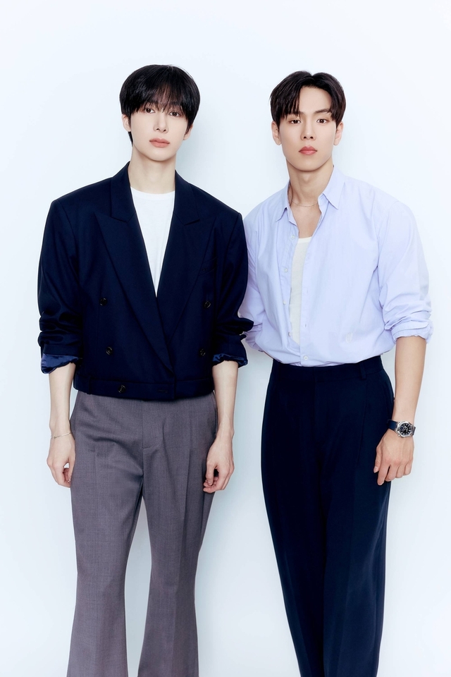 Shownu X Hyungwon Aim for '2026 Summer King' Title: "We're Confident We'll Do It Better Than Anyone!" Shownu X Hyungwon Aim for '2026 Summer King' Title: