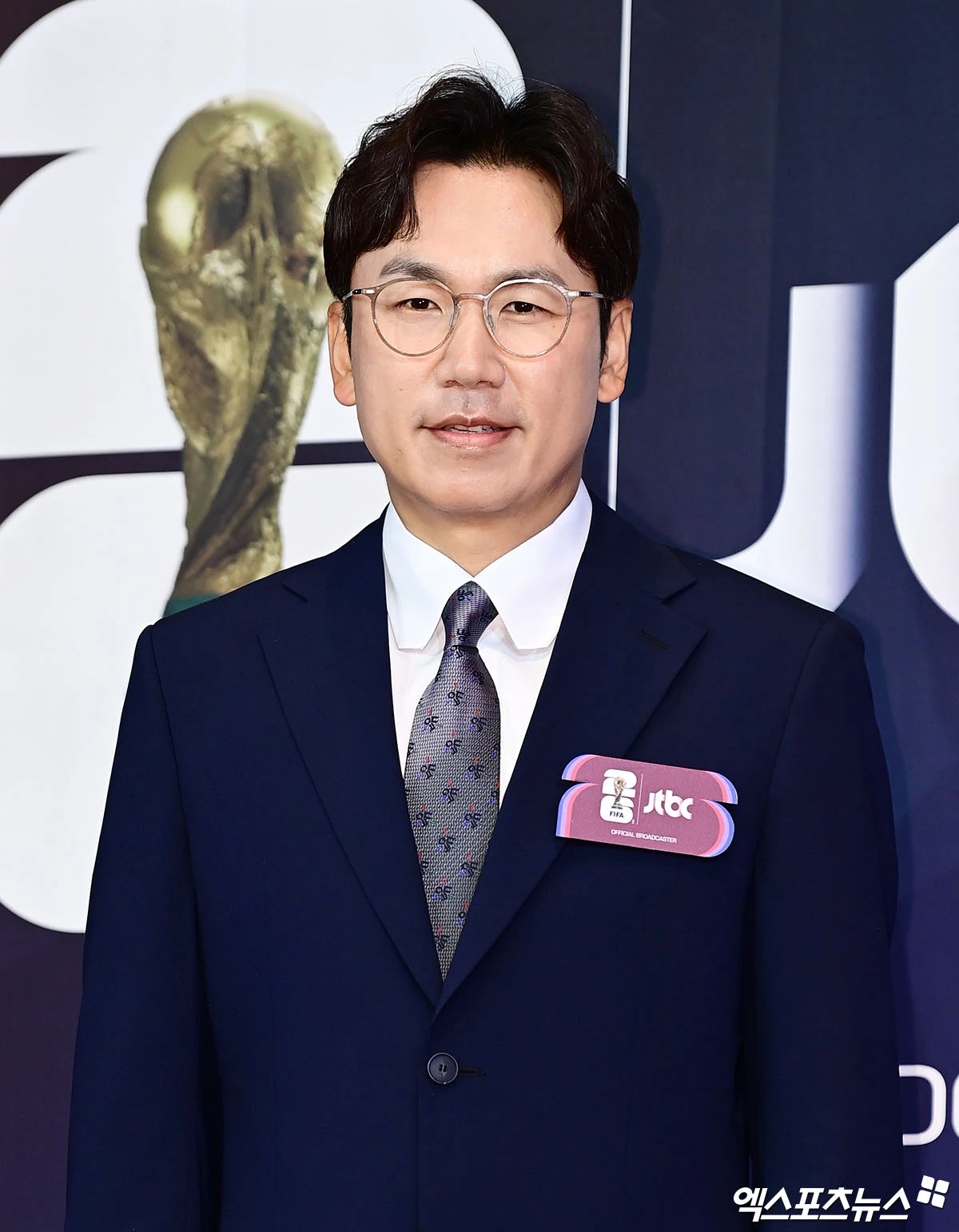 Lee Kwang-yong.